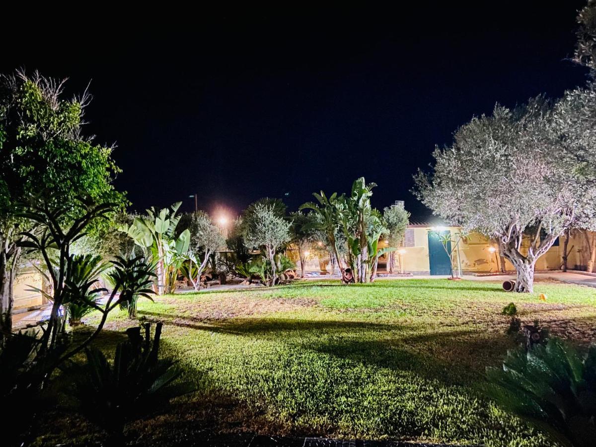 Stella Maris Limoni By Sicilvill Villa กัมโปเฟลิเช ดิ โรชเชลลา ภายนอก รูปภาพ
